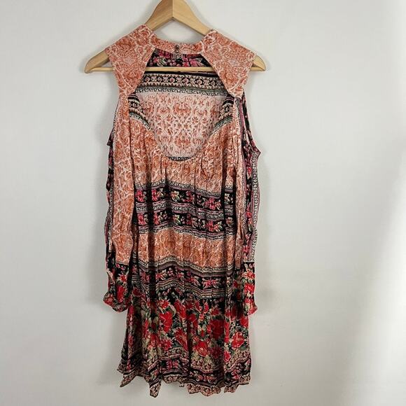 Angie Cold Shoulder Long Sleeve Dress Size Large New - Picture 2 of 10